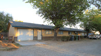 291-322 A St in Galt, CA - Foto de edificio - Building Photo