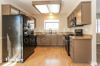 5880 Filmore Ave in Las Vegas, NV - Building Photo - Building Photo