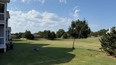 Victoria Park of Edmond in Edmond, OK - Building Photo - Building Photo