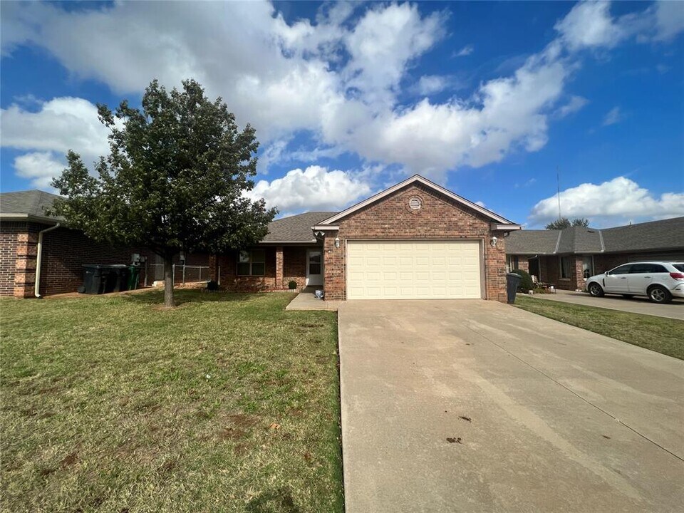 813 NE 85th St in Oklahoma City, OK - Building Photo