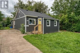 17 Kirk St in St Catharines, ON - Building Photo - Building Photo