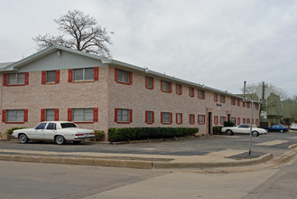 Riverstone Apartments in Lubbock, TX - Foto de edificio - Building Photo