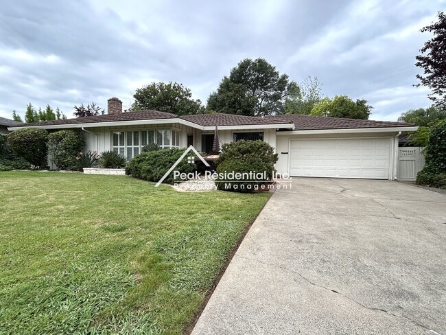 3107 Clairidge Way in Sacramento, CA - Building Photo - Building Photo