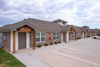 Monarch Point in Lubbock, TX - Foto de edificio - Building Photo