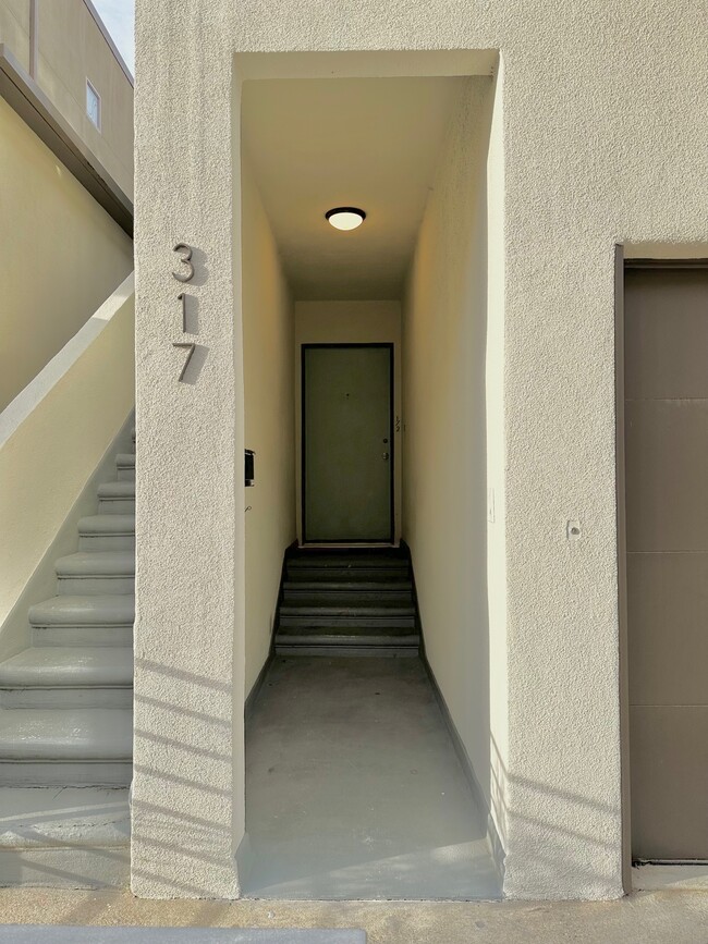317 Gull St, Unit One Half