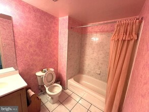 23 Monarch Dr in Sterling, VA - Building Photo - Building Photo