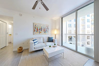 Circ Residences in Hollywood, FL - Building Photo - Interior Photo