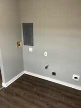 1402 N Virginia St in Flint, MI - Building Photo - Building Photo