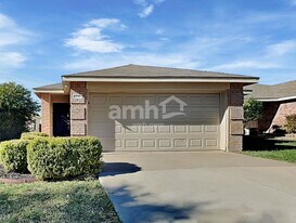 1995 Kickapoo Trl in Heartland, TX - Building Photo