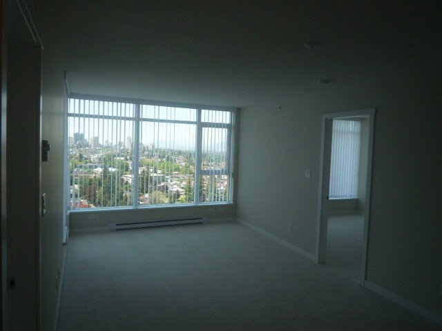 6688 Arcola St in Burnaby, BC - Building Photo - Building Photo