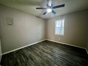 2122 21st St in Lubbock, TX - Building Photo - Building Photo