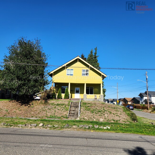 1651 S 35th St-Unit -Unit A in Tacoma, WA - Building Photo - Building Photo