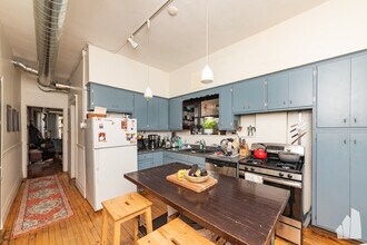 3336 N Sheffield Ave in Chicago, IL - Building Photo - Building Photo