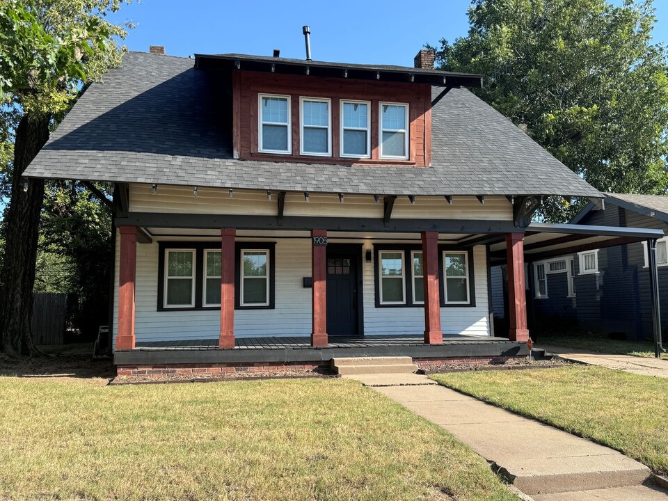 1905 NW 11th St in Oklahoma City, OK - Building Photo