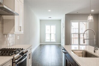 4308 Parkside Pl in Atlanta, GA - Building Photo - Building Photo