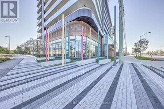 7895 Jane St in Vaughan, ON - Building Photo - Building Photo