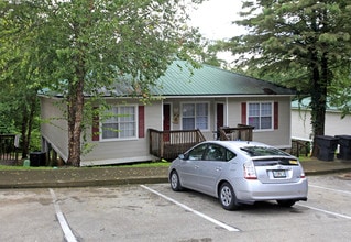 The Cottages at Cumberland Forest in Tallahassee, FL - Foto de edificio - Building Photo