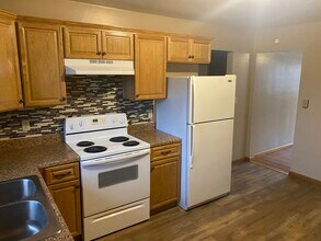 3058 E County Road 50, Unit B in Tiffin, OH - Building Photo - Building Photo
