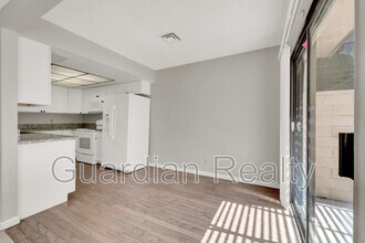 6611 Silverstream Ave in Las Vegas, NV - Building Photo - Building Photo