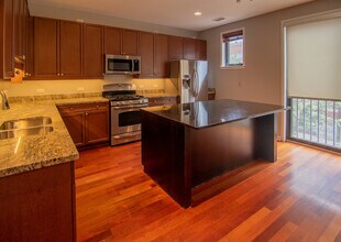 1152 N Cleveland Ave in Chicago, IL - Building Photo - Building Photo