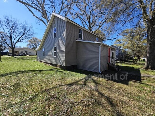 20 State Rd S-42-2453 in Inman, SC - Building Photo - Building Photo