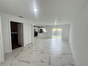 116 NW 10th St in Hallandale Beach, FL - Building Photo - Building Photo