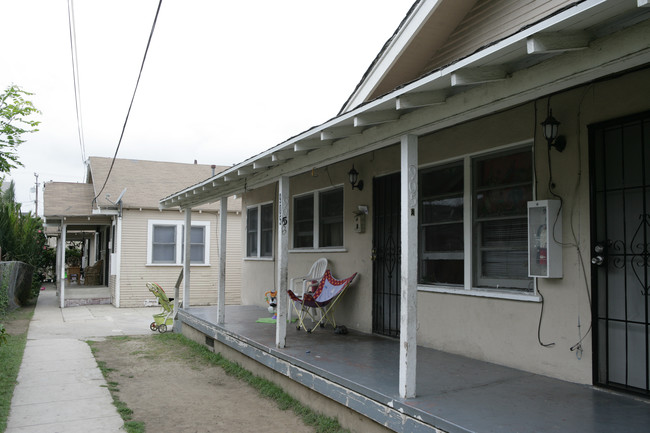 905 Alamitos Ave in Long Beach, CA - Foto de edificio - Building Photo