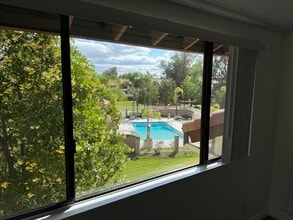 28015 Sarabande Ln, Unit 1302 in Santa Clarita, CA - Building Photo - Building Photo