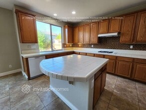5205 Blossom Ranch Dr in Elk Grove, CA - Building Photo - Building Photo
