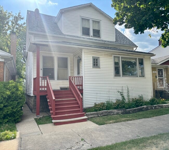 property at 4556 N Merrimac Ave