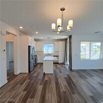 965 Nevada State Dr in Henderson, NV - Building Photo