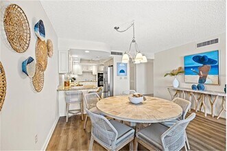 1212 Benjamin Franklin Dr in Sarasota, FL - Building Photo - Building Photo