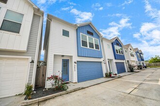 3642 Griggs Rd in Houston, TX - Building Photo - Building Photo