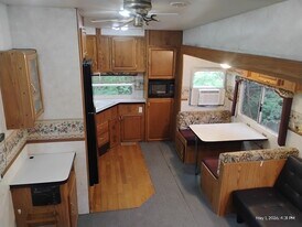 379 Co Rd 3425 in Hawkins, TX - Building Photo