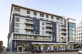 Broadstone Inkwell in Long Beach, CA - Foto de edificio - Building Photo