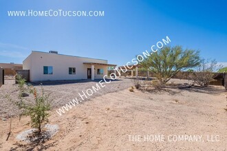 5710 E Hermans Rd in Tucson, AZ - Building Photo - Building Photo