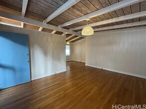 3571 Manoa Rd in Honolulu, HI - Building Photo - Building Photo