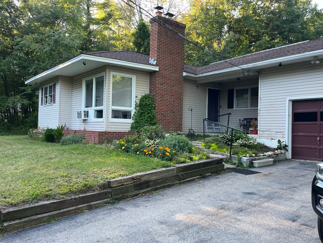 21 Prescott Heights Rd in Hooksett, NH - Building Photo - Building Photo