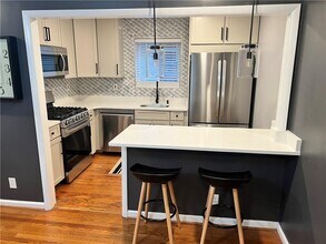 827 Durant Pl NE-Unit -6 in Atlanta, GA - Building Photo - Building Photo