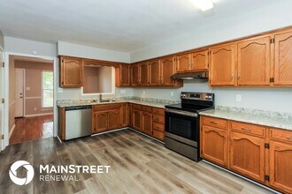 8425 N Chatham Ave in Kansas City, MO - Foto de edificio - Building Photo