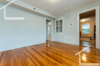 50 Brock St, Unit 3 in Boston, MA - Building Photo - Building Photo