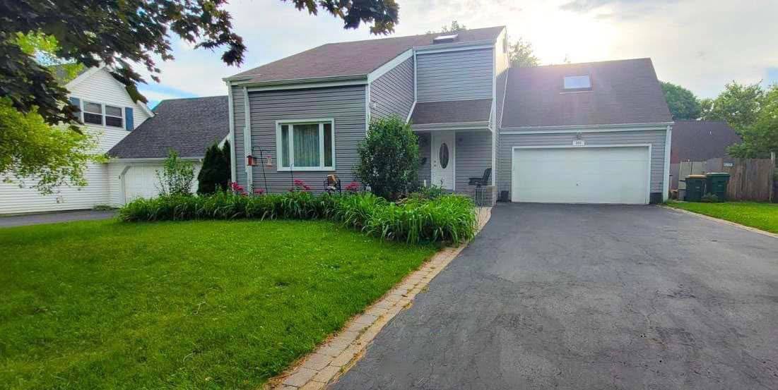304 Seafarer Dr in Third Lake, IL - Building Photo