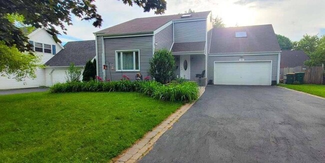 property at 304 Seafarer Dr