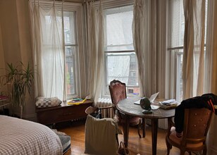 307 Beacon St, Unit 4 in Boston, MA - Building Photo - Building Photo