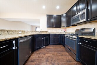9690 Independence Cir in Chanhassen, MN - Building Photo - Building Photo