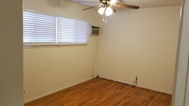 7114 Haskell Ave, Unit 2 - 1st floor in Los Angeles, CA - Building Photo - Building Photo