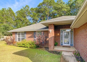 1750 Beachside Dr in Pensacola, FL - Building Photo - Building Photo