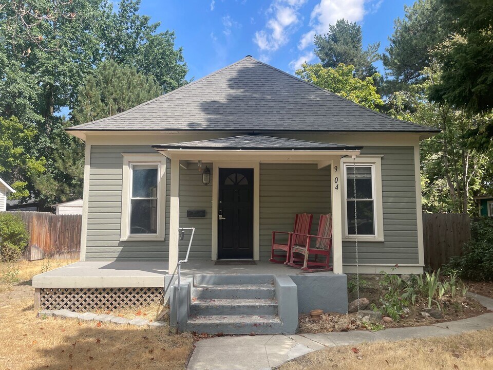904 N 16th St in Boise, ID - Building Photo