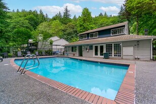 Elevation in Redmond, WA - Building Photo