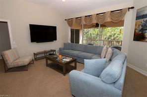 913 Carrick Bend Cir-Unit -202 in Naples, FL - Building Photo - Building Photo